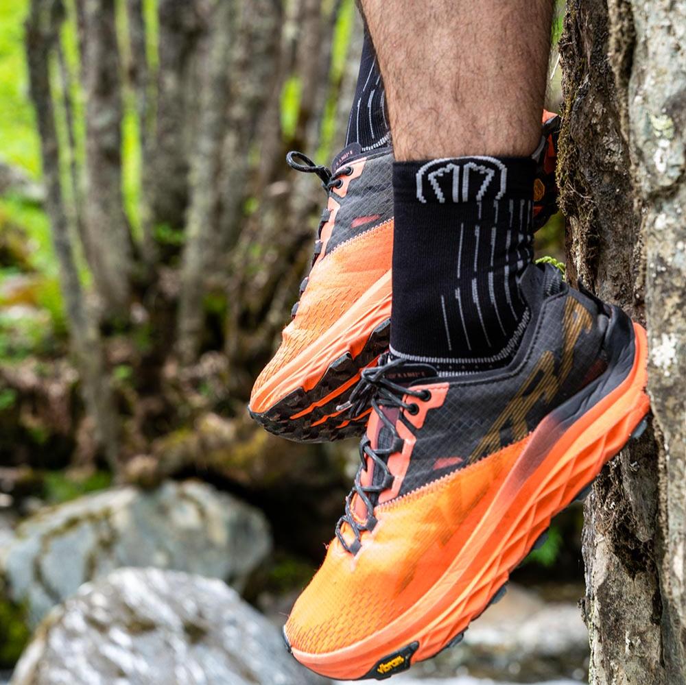 Running socks - Run Anatomic Comfort Ankle unisex black/grey
